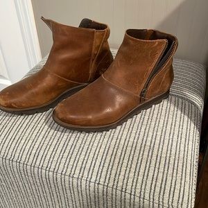 Sorel Brown leather ankle boots